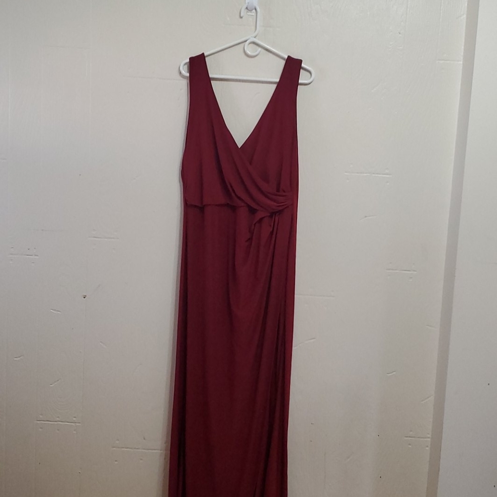 women plus size floor lenght gown